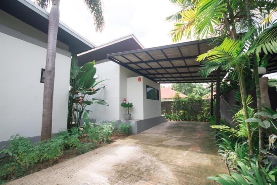 U-Siket Resort Sisaket Eksteriør bilde